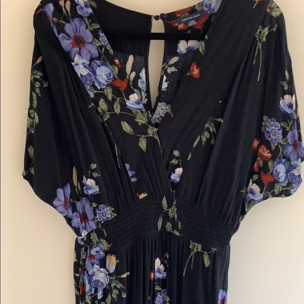 Flowered jumpsuit - Picture 3 of 3